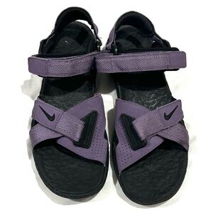 Nike ACG Air Deschutz Strapped Sandals in Amethyst Smoke